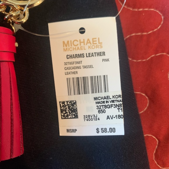 Michael Kors charms leather keychain - Picture 2 of 4